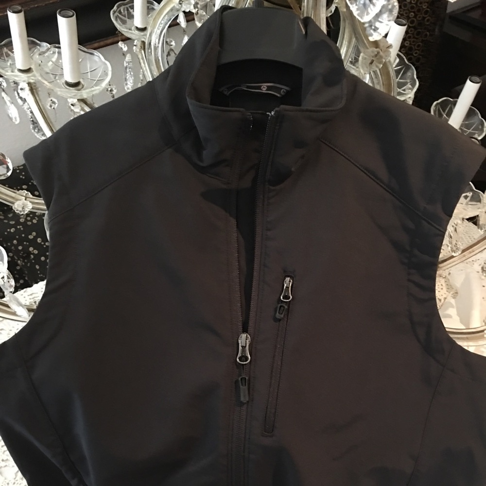 Approach Vest New with tags Black